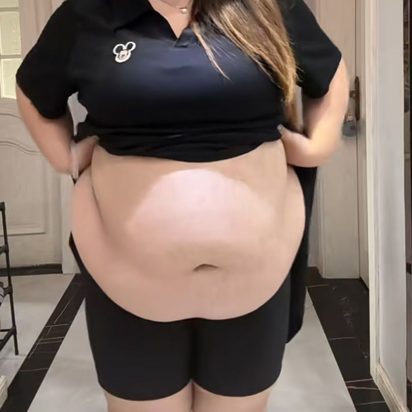 At 102 kg, she traveled all the way from Singapore to Shanghai – for just one thing.